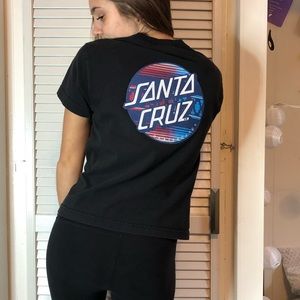 GROOVY SANTA CRUZ TEE